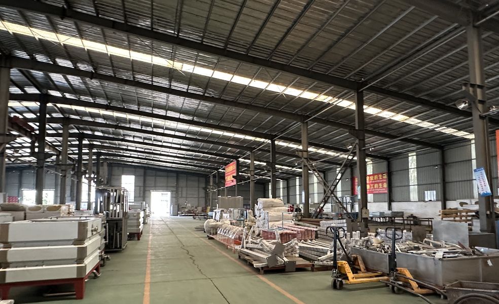 Zhejiang Huier Coating Environmental Protection Equipment Co., Ltd প্রস্তুতকারকের উৎপাদন লাইন